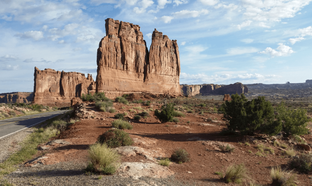 tall rock walls in arches national park
